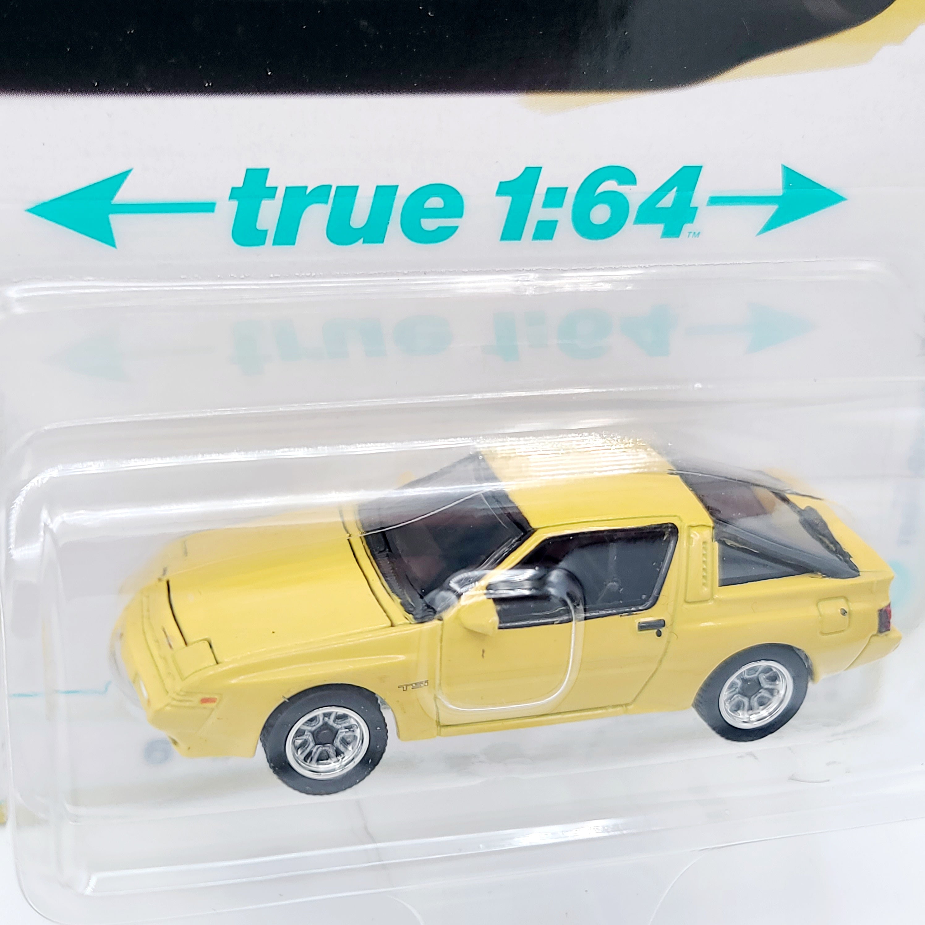 Auto World '88 Chrysler Conquest TSi - 1:64 scale (2025 Release 1B - Modern Muscle)